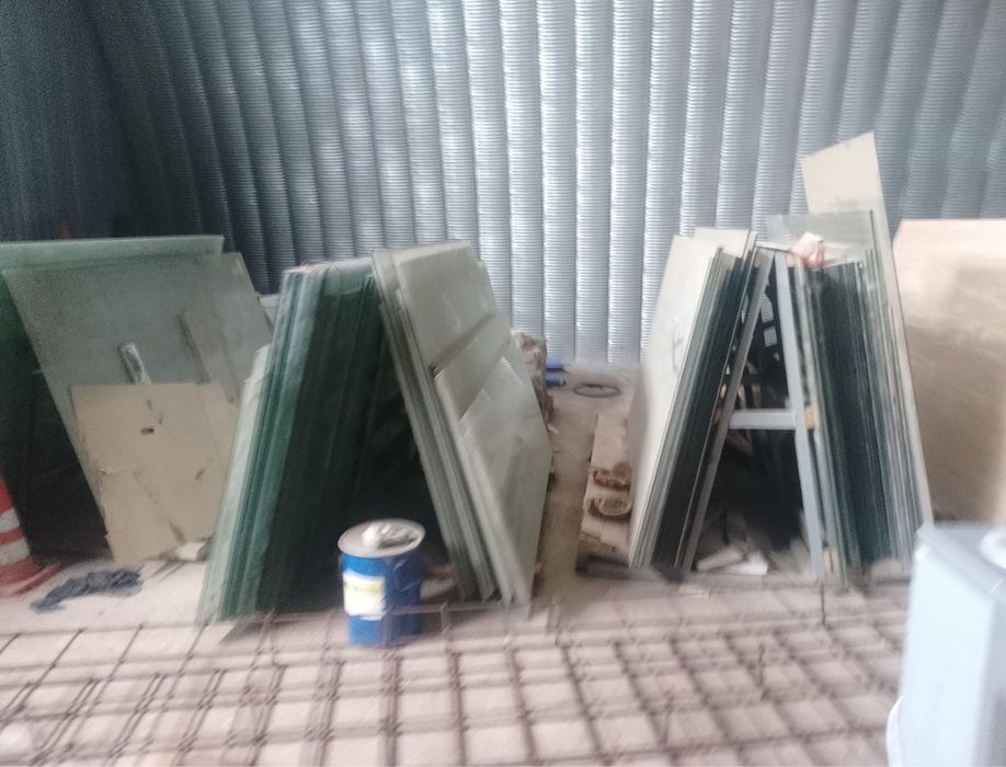 Продам стекла в очень большом количетве