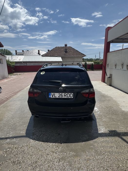 BMW E91 320 D manual