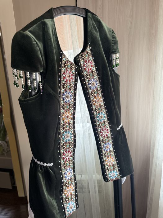 Продается одежда в национальном стиле