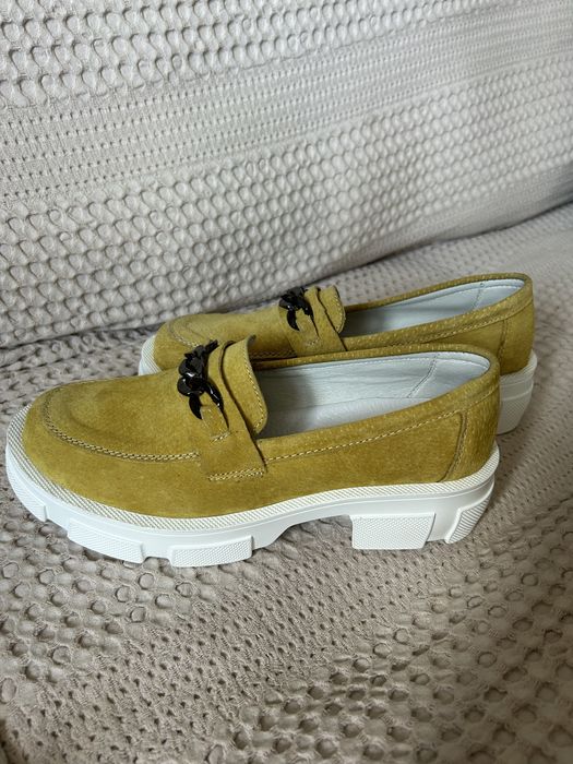 Продаю новые лоферы