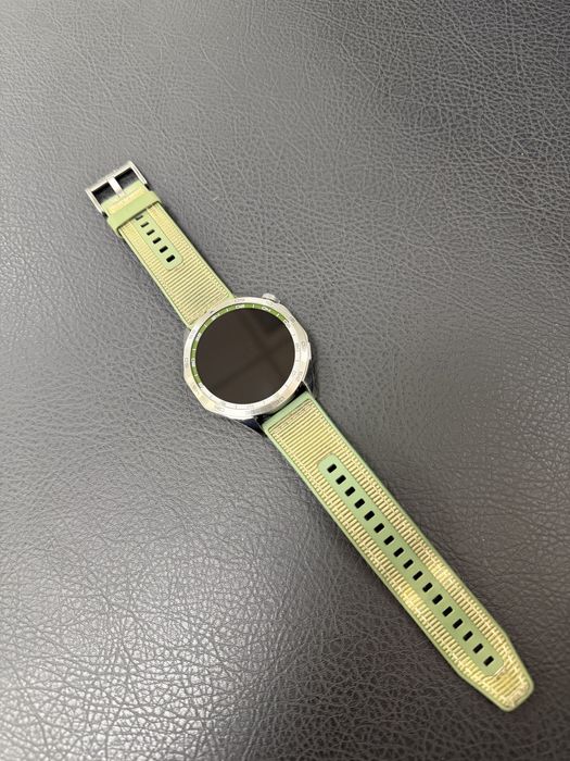 Смарт часовник Huawei GT4