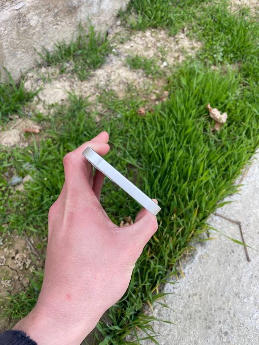 iPhone 12 128GB aybi yo'q