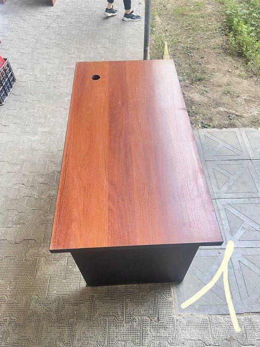 Офисная мебель (шкафы комплект, письменный стол на 1 и на 2 персоны)