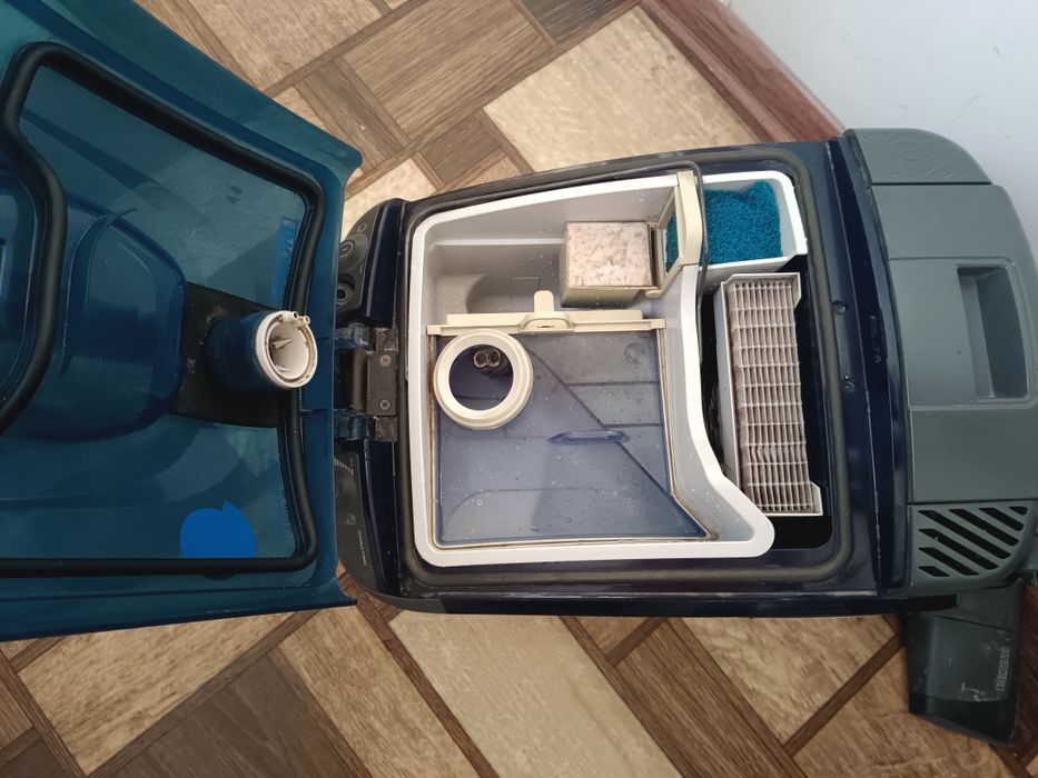 Водяной пылесос Tomas