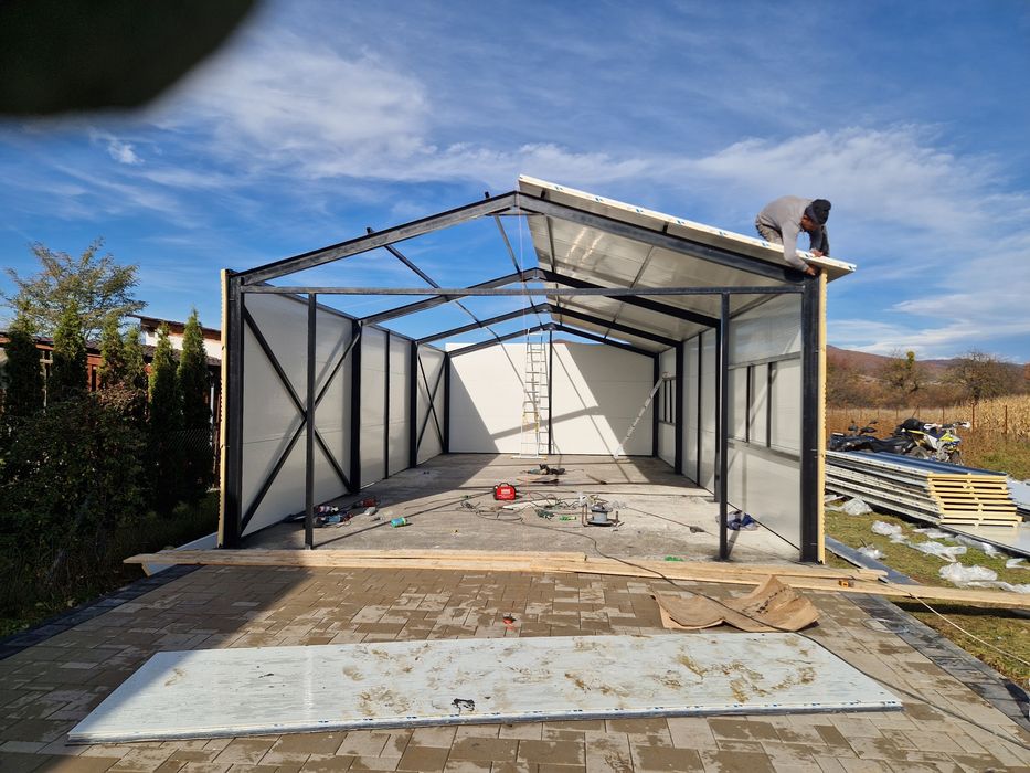 Vând hală metalica 8x15x4