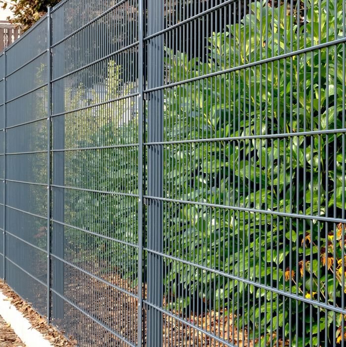 Vând garduri si porți din plasa burdurata