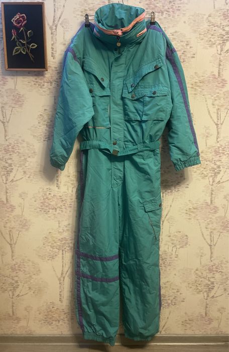 Salopeta/costum ski dama Elho marimea M spre L