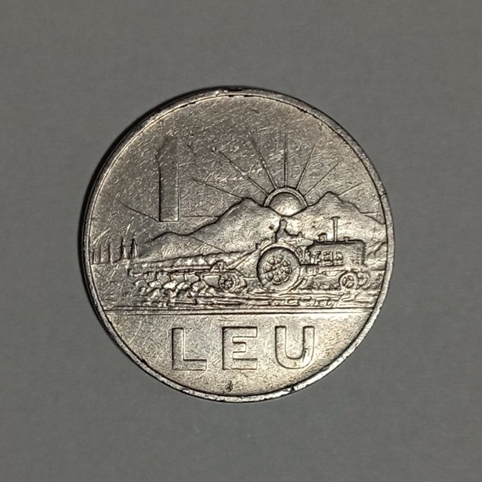 Vând monede de colectie