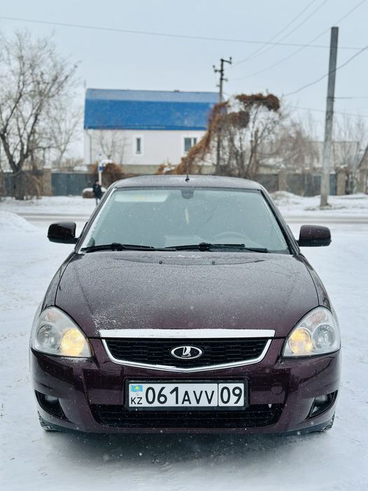 Продам приора 2 люкс