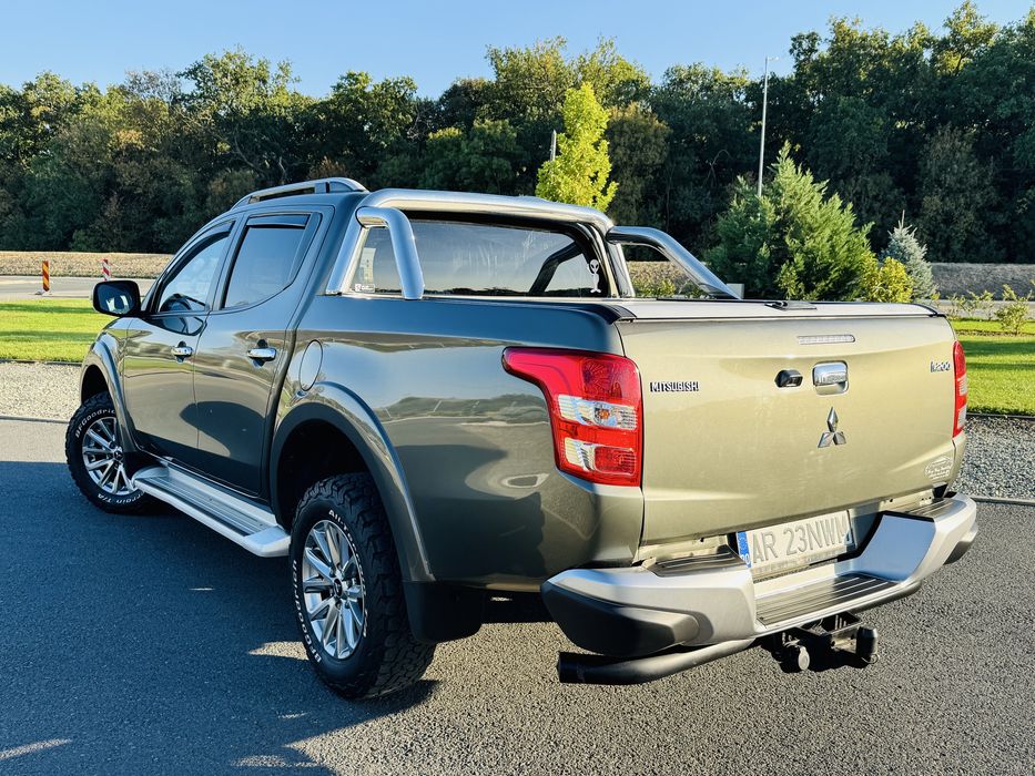 Mitsubishi L200 2018 2.4 DI-D 181CP Automatic | INSTYLE (Top) | 160.000 km | Revizii la zi