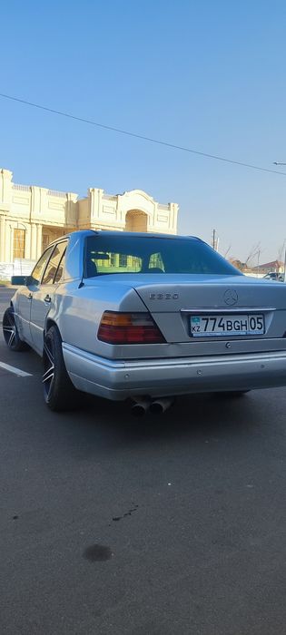 Продается Мерседес 124