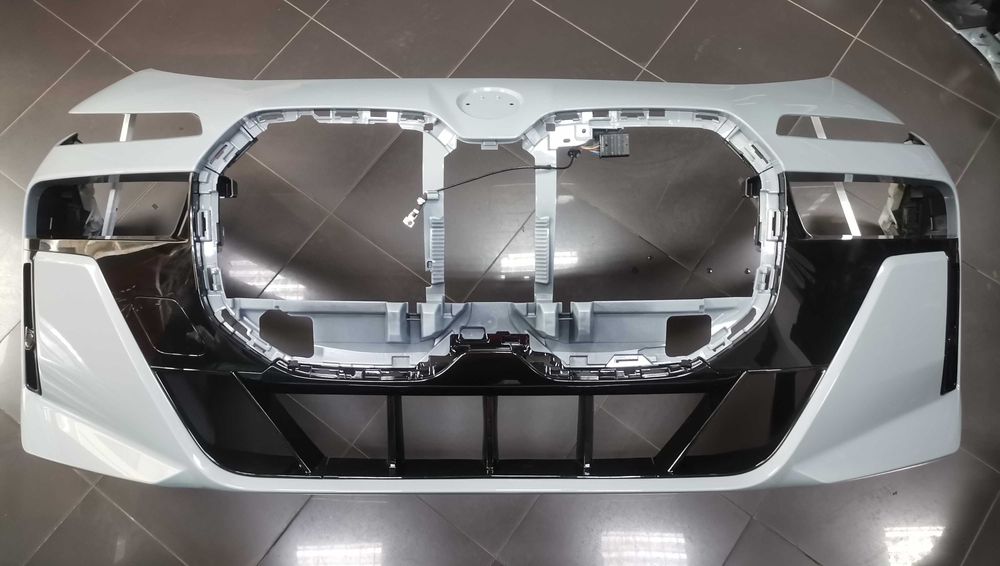 Нова Предна Броня Комплект USA BMW G70 i7 7 M Sport Shadow Paket
