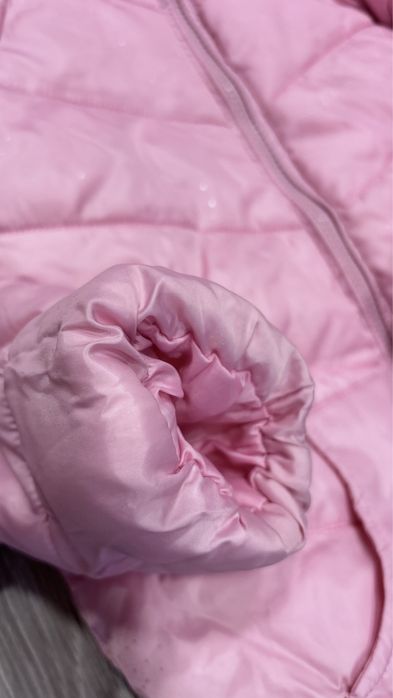 Продам. Куртка Для девочки. Рост 116