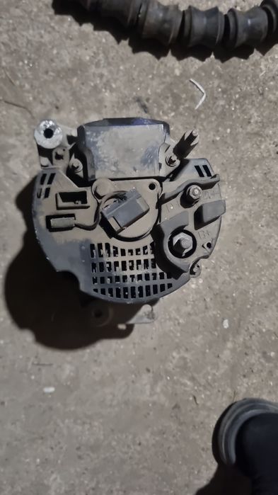 Генератор на ауди б4, с4