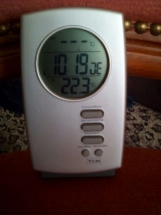 2 ceasuri din care unul cu termometru