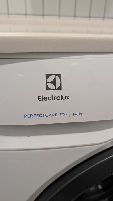 Стиральная машина Electrolux PerfectCare 700