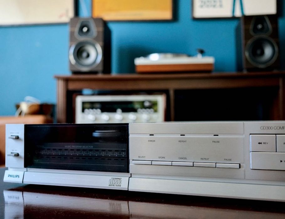 Philips CD300 – легендарен CD плеър с TDA1540D DAC, колекционерски