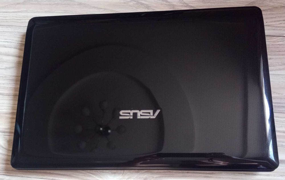 Продам ноутбук Asus K52Jr