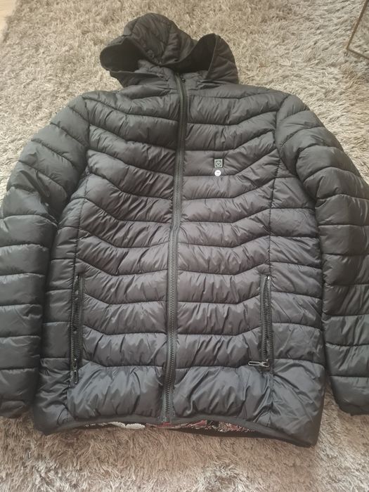 Geaca Inteligenta cu sistem de incalzire