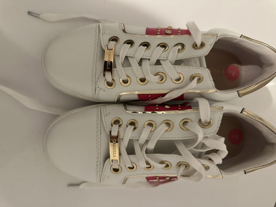 Дамски  нови сникерси 38 номер естествена кожа