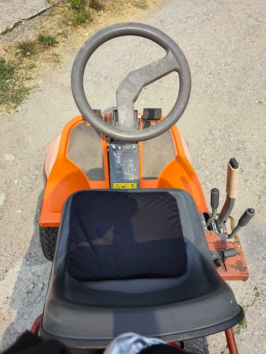 Продавам косачка husqvarna