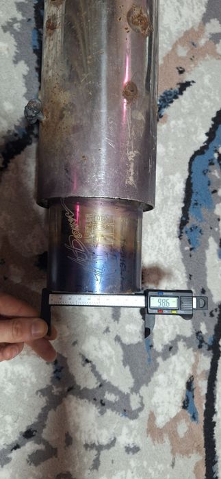 Продаю глушитель hks