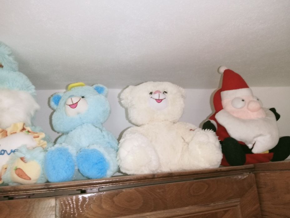Vând plușuri.diferite figuri