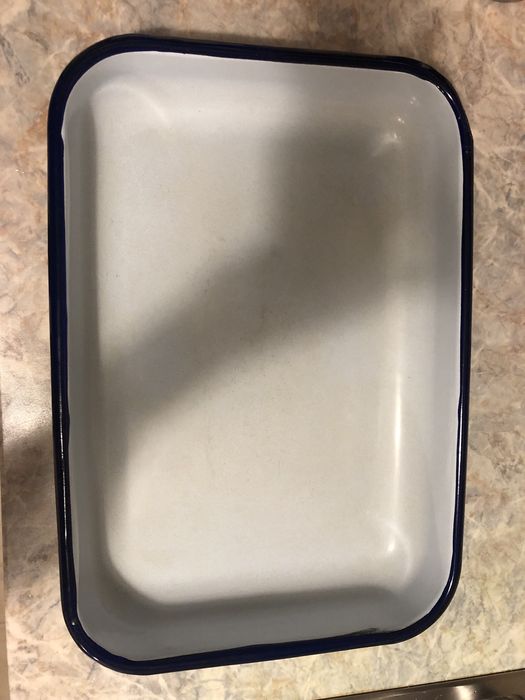 Тава емаилирана голяма