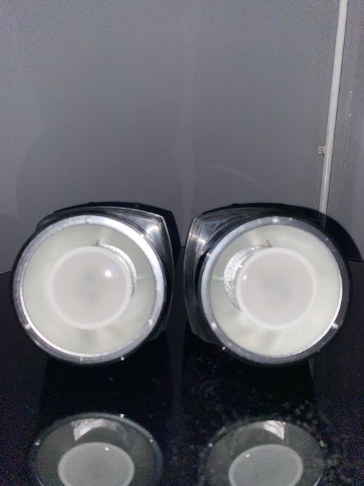 Vand 2 Lumini Godox K-180A