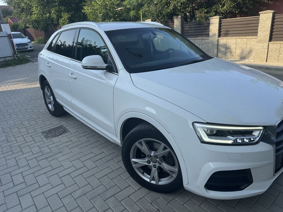 AUDI Q3 2015