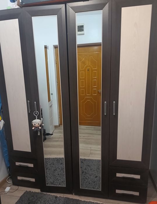 Șifonieră de vânzare