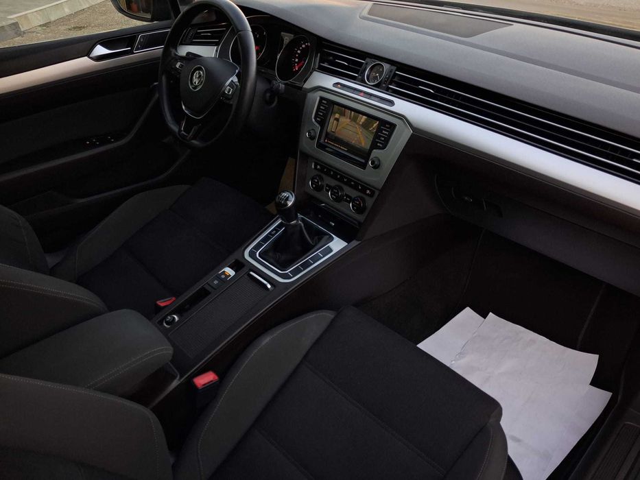 Volkswagen Passat B8/ 2.0 TDI/ 150CP/ 2016/ IQ.LIGHT MATRIX/ Panoramic