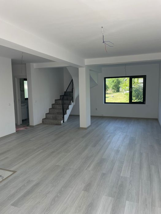 Casa de vânzare în Brebu, Prahova