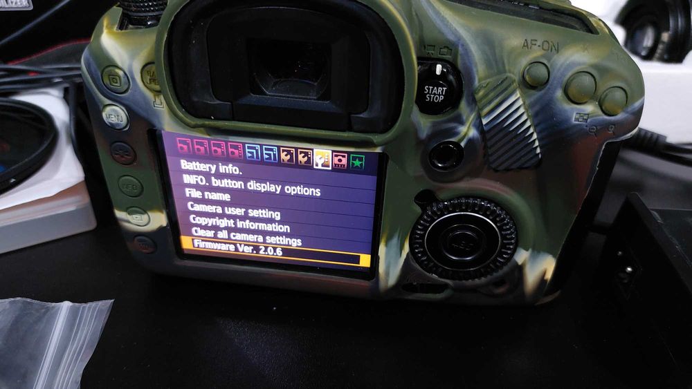 Canon EOS 7D Комплект - 3 обектива