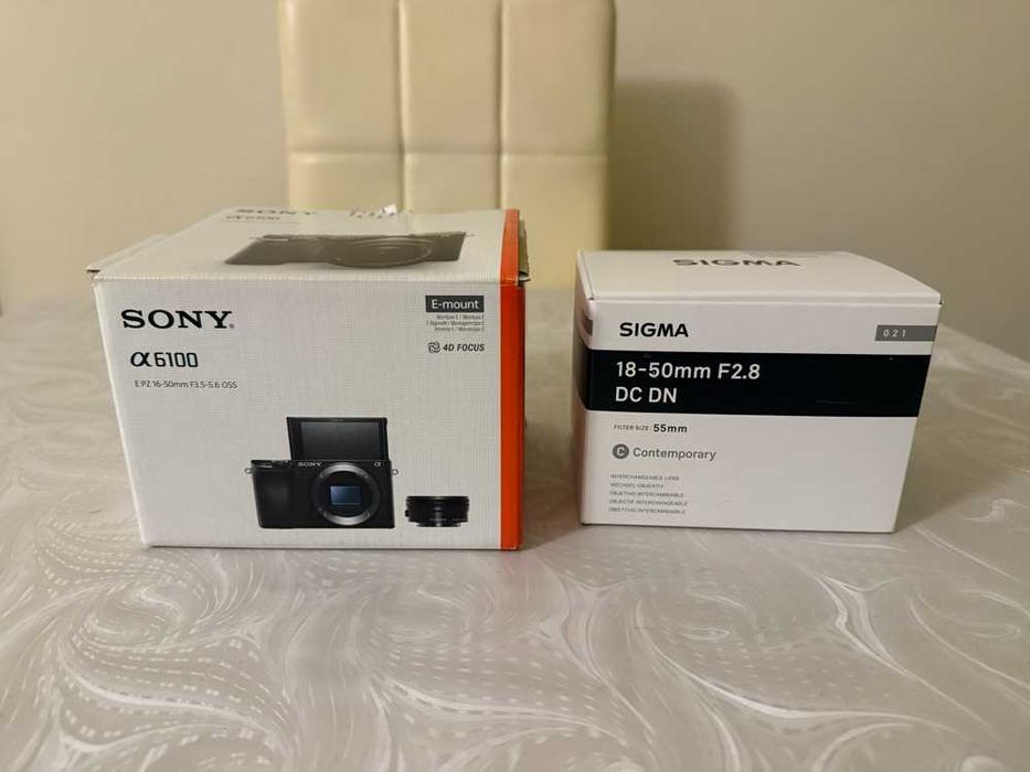Sony A6100 16-50 mm F3.5-5.6 + Sigma 18-50mm F2.8