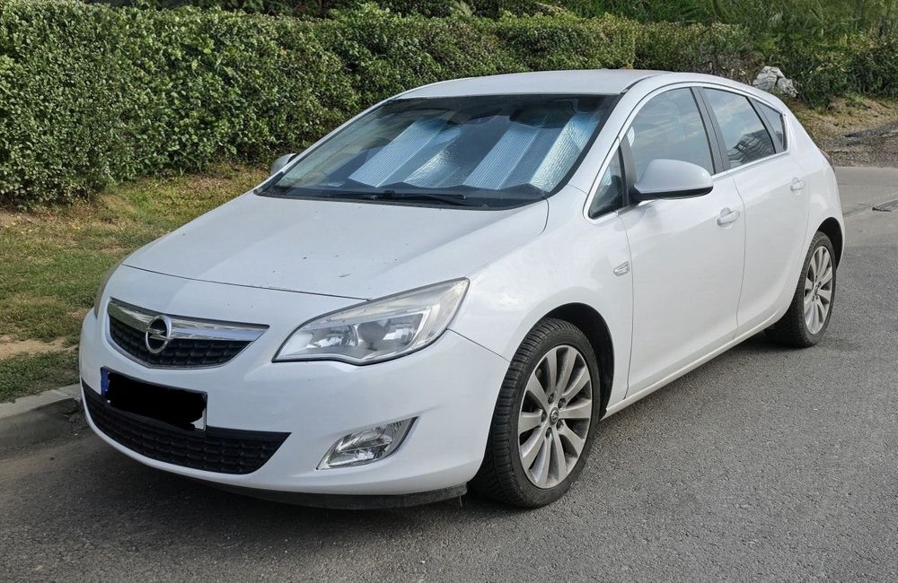 Opel Astra J 1.7 CDTI 115 CP, 2011, 152.000 km