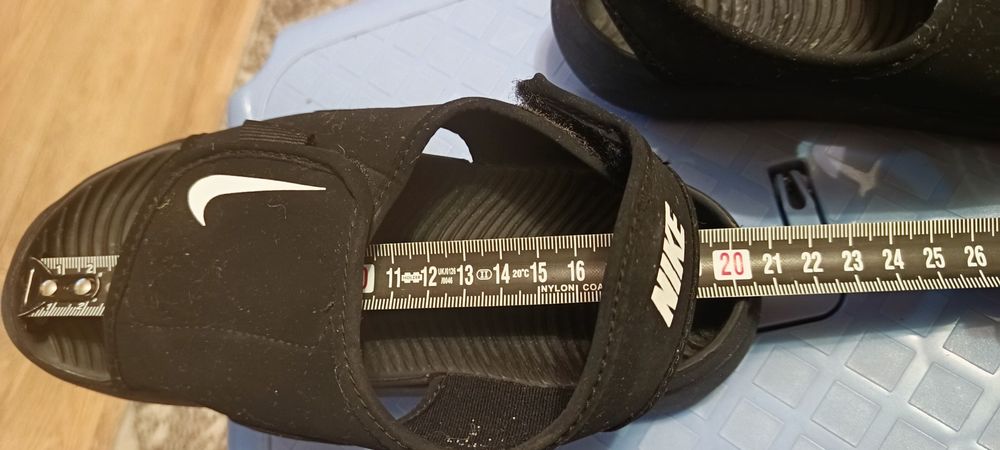 Sandală unisex Nike negri