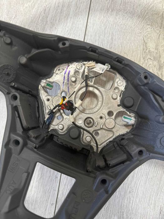 Volan Golf 8/Passat B8/Tiguan/Arteon/ID3/ID4/Transporter/Caddy/Polo