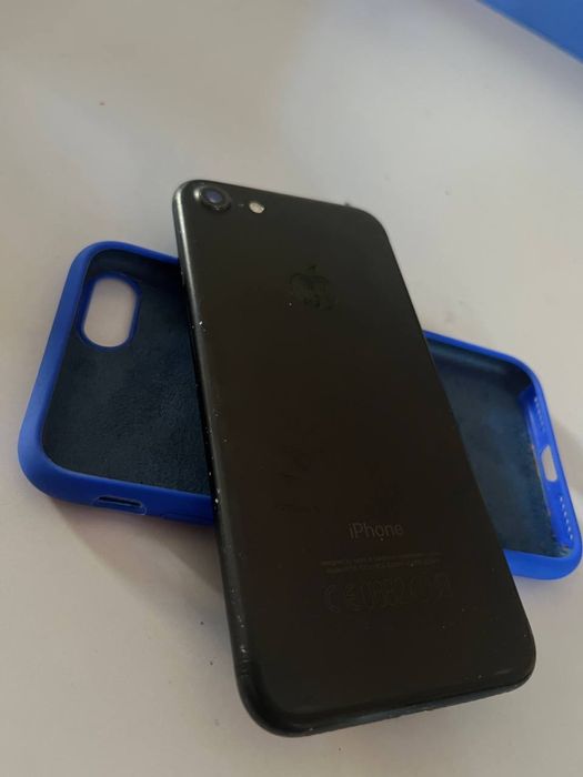 айфон 7 128гб почти идеал