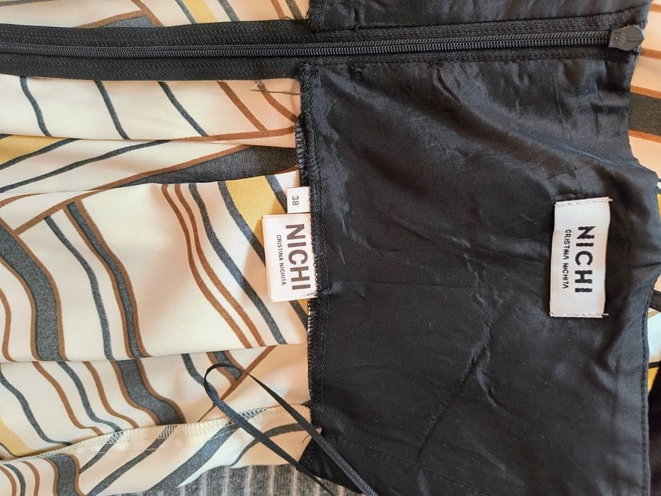 Rochie elegantă NICHI Cristina Nichita, mărimea 38/M, imprimeu geometric
