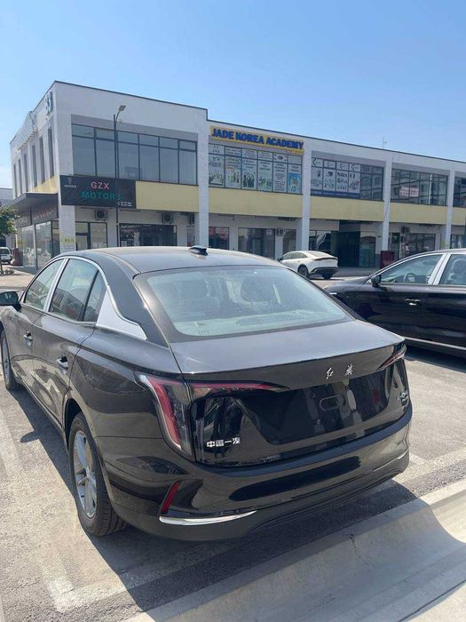 Honghi Eqm5 610km