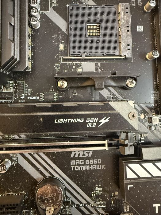 Placa  de baza MSI MAG B550 TOMAHAWK AM4 ATX Motherboard