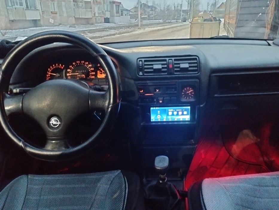 Продам Опель вектра а