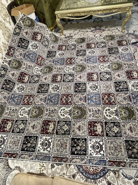 Ковёр сотилади янги ишлатилмаган