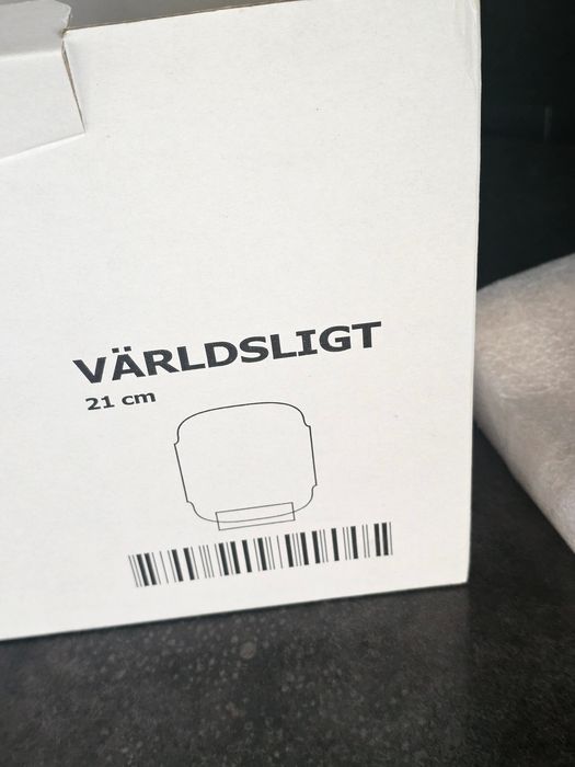 Vază nouă, Ikea, cu suport lemn