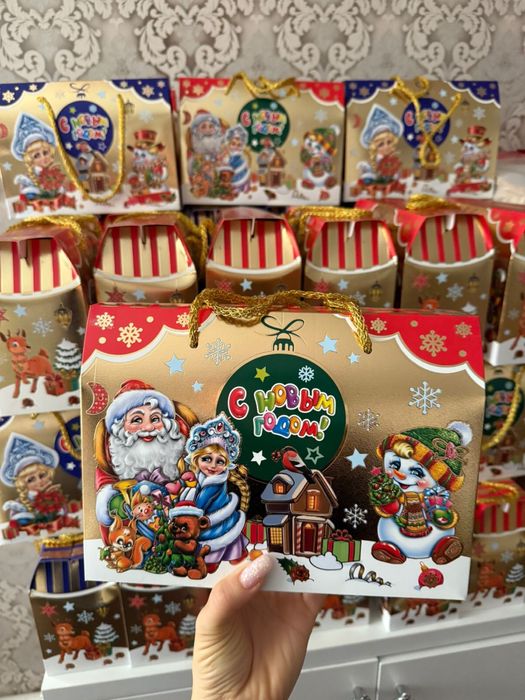 Новогодние подарки оптом