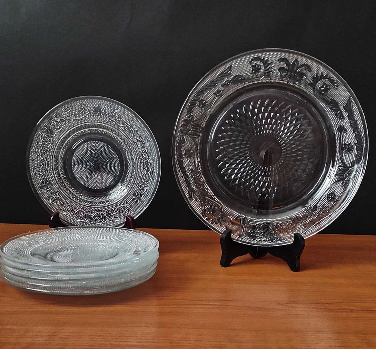 Малайзийски тортен сервиз от пресовано стъкло