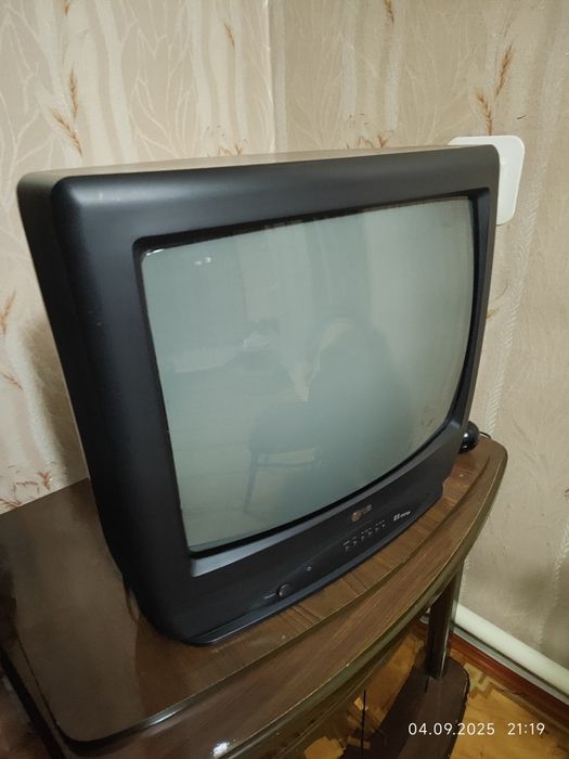 Телевизор продам