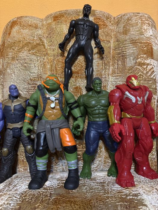 Фигурки супергероев марвел