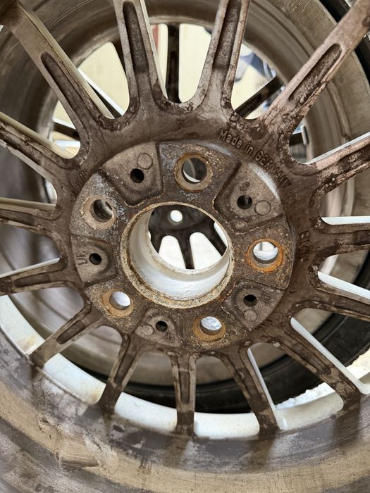 Джанти с Гуми Style 32 Бмв 8J Et34 5x120 Bmw стайл 32 8ж ет34 Оригинални